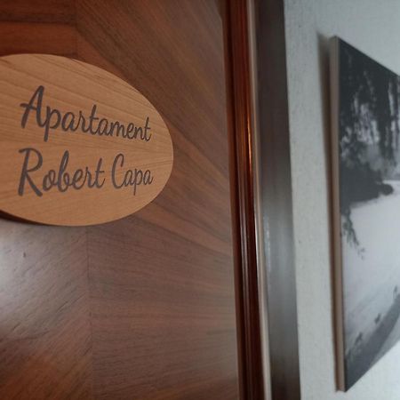 Apartamento A Los Pies Del Rio Ebro Miravet Bagian luar foto
