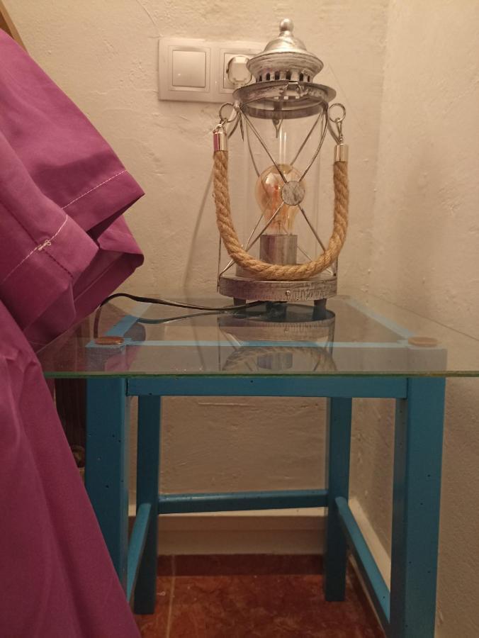 Apartamento A Los Pies Del Rio Ebro Miravet Bagian luar foto